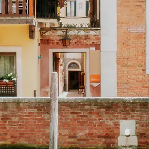 Casa Accademia Semesterbostad Venedig