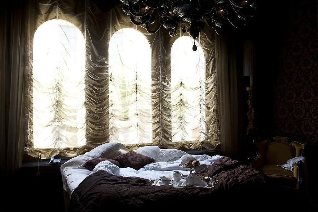 Ca Maria Adele Otel Venedik 4*,